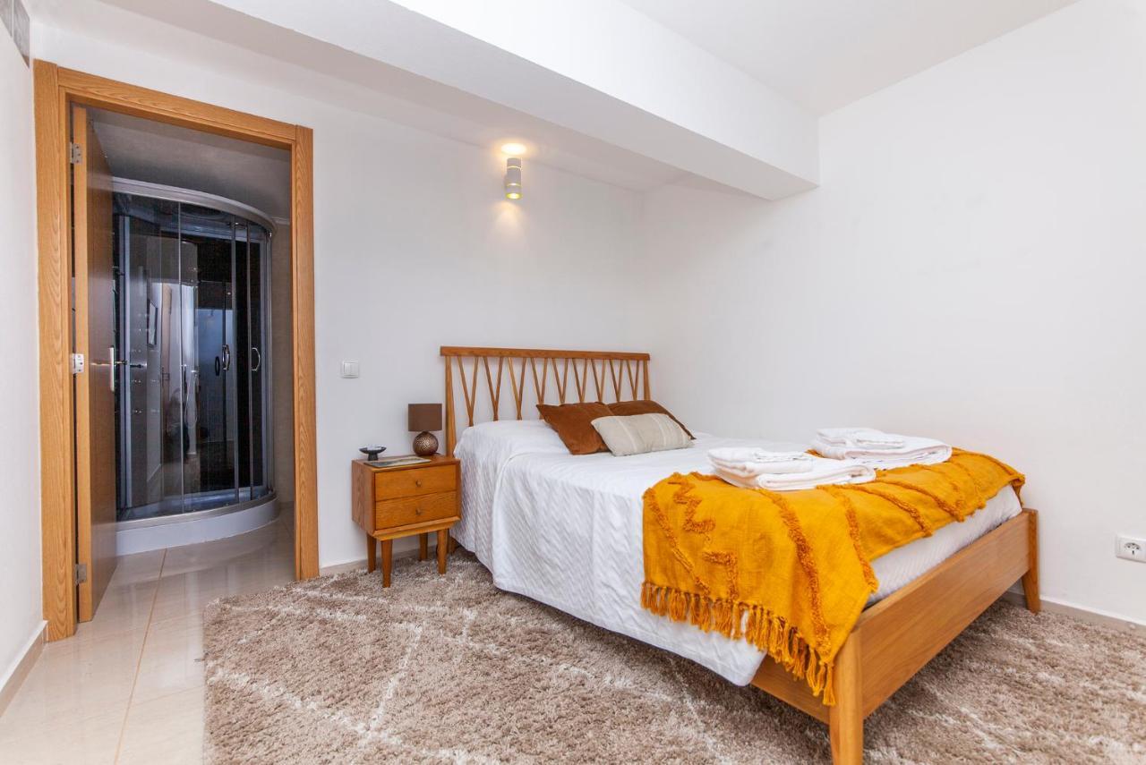 A19 -Tangerine Apartment In Lagos Extérieur photo