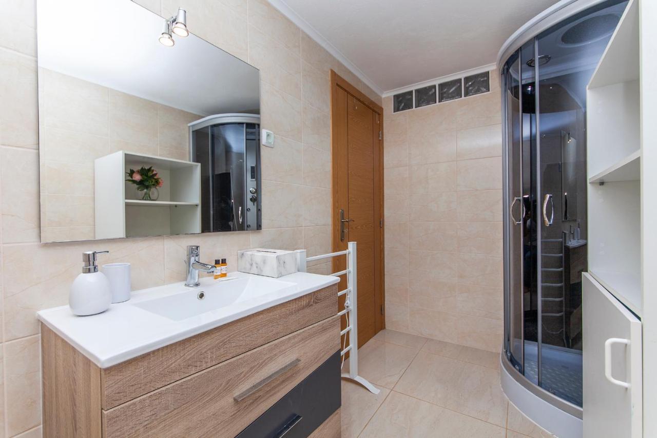 A19 -Tangerine Apartment In Lagos Extérieur photo